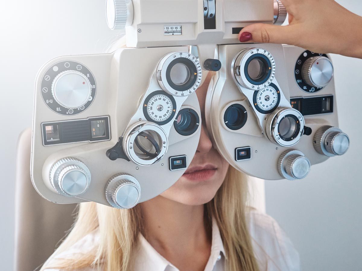 Brillenbestimmung bei Optiker